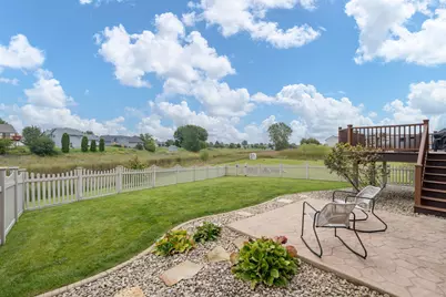 320 Grovebrook Court, Mankato, MN 56001 - Photo 41