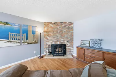 13396 Hughes Court, Apple Valley, MN 55124 - Photo 5