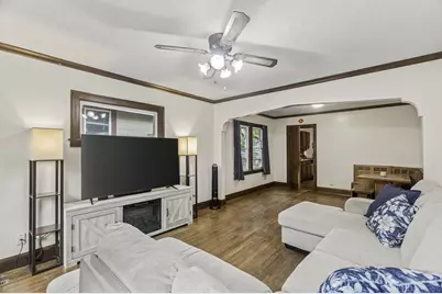 1125 6th Street E, Saint Paul, MN 55106 - Photo 1