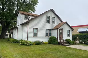 1307 Humiston Ave, Worthington, MN 56187 - Photo 1