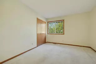 8439 Cortland Rd, Eden Prairie, MN 55344 - Photo 29