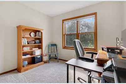 1827 County Rd. E E #18, White Bear Lake, MN 55110 - Photo 17