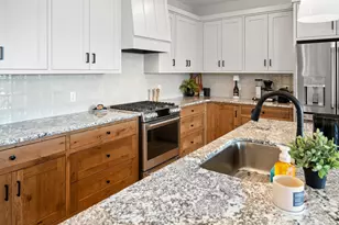 411X Wells Lake Ct Dr, Faribault, MN 55021 - Photo 9