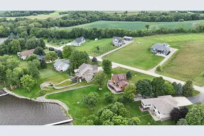 411X Wells Lake Ct Drive, Faribault, MN 55021 - Photo 3