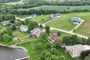 411X Wells Lake Ct Dr, Faribault, MN 55021 - Photo 3