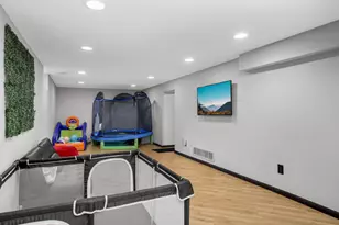 7025 Fremont Ave N, Brooklyn Center, MN 55430 - Photo 25