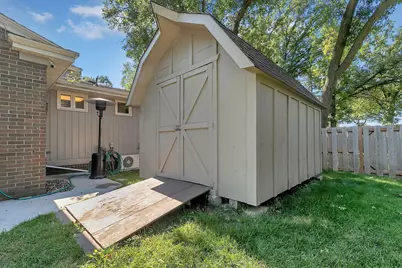 2021 Hillcrest Drive, Saint Cloud, MN 56303 - Photo 69