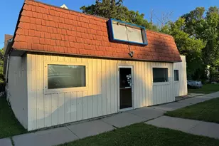 304 Riverside Ave S, Thief River Falls, MN 56701 - Photo 1
