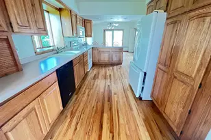 505 E Farmer St, Spring Valley, MN 55975 - Photo 3