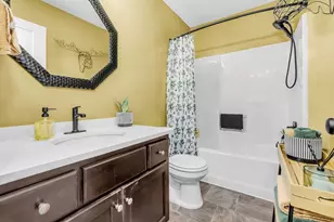 2560 County Road H2 W, Mounds View, MN 55112 - Photo 23