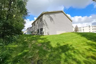 2560 County Road H2 W, Mounds View, MN 55112 - Photo 29