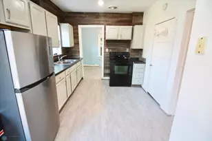 1020 5th Ave N, Wahpeton,  58075 - Photo 7