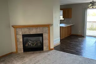 1035 Petra Ct SW, Pine Island, MN 55963 - Photo 3