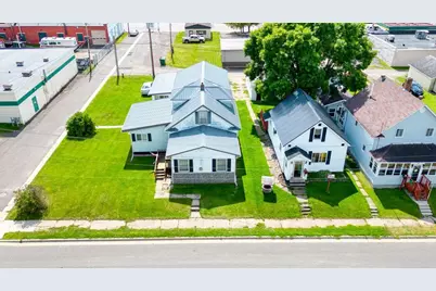 15 W 4th Avenue N, Aurora, MN 55705 - Photo 1