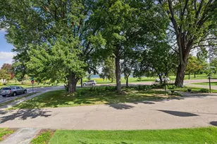 3714 W Bde Maka Ska Pkwy, Minneapolis, MN 55410 - Photo 35