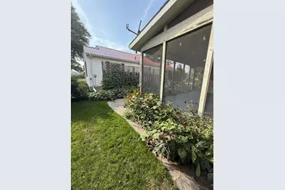 506 E 2nd Street, Redwood Falls, MN 56283 - Photo 7