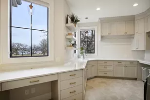 935 Lakewood Hills Rd, Eagan, MN 55123 - Photo 45