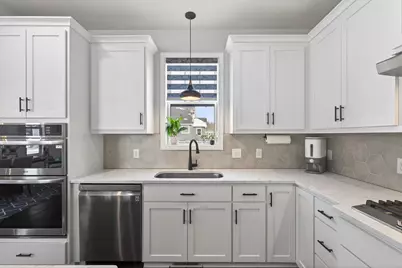 6352 Red Cedar Drive, Chaska, MN 55318 - Photo 15