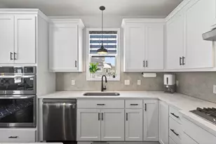 6352 Red Cedar Dr, Chaska, MN 55318 - Photo 15