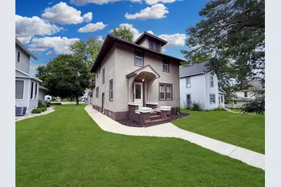 260 9th Avenue, Granite Falls, MN 56241 - Photo 1