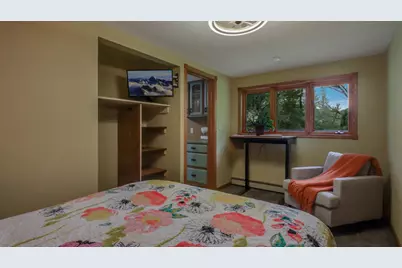 1121 E Lowes Creek Road, Eau Claire, WI 54701 - Photo 25