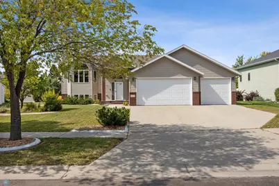 4315 53rd Street S, Fargo, ND 58104 - Photo 1