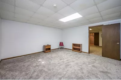 1910 Knollwood Drive, Fairmont, MN 56031 - Photo 33