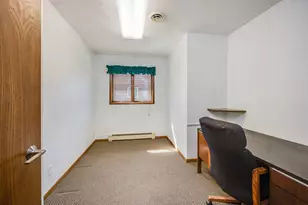 1910 Knollwood Dr, Fairmont, MN 56031 - Photo 19