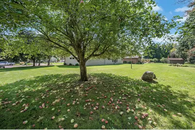 1910 Knollwood Drive, Fairmont, MN 56031 - Photo 45