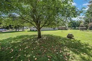 1910 Knollwood Dr, Fairmont, MN 56031 - Photo 45