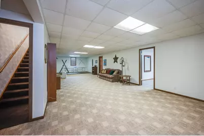 1910 Knollwood Drive, Fairmont, MN 56031 - Photo 27