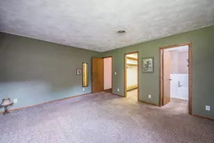 1910 Knollwood Dr, Fairmont, MN 56031 - Photo 17