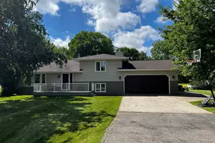 6201 9th St N, Moorhead, MN 56560 - Photo 1