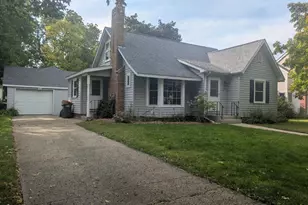 455 2nd St, Gaylord, MN 55334 - Photo 1