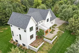 394 Deer Valley Dr, Troy Township, WI 54016 - Photo 19