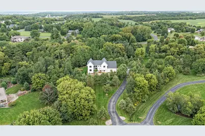 394 Deer Valley Drive, Troy Township, WI 54016 - Photo 13