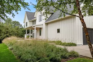 394 Deer Valley Dr, Troy Township, WI 54016 - Photo 17