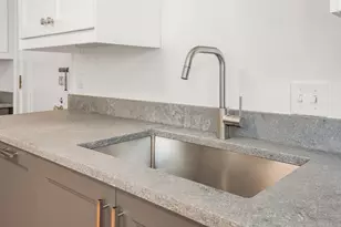 1621 W 25th St, Minneapolis, MN 55405 - Photo 59