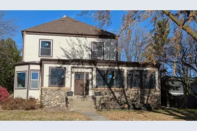 209 Oak Avenue SW, Montgomery, MN 56069 - Photo 1