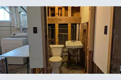 209 Oak Avenue SW, Montgomery, MN 56069 - Photo 69