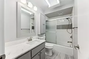 4380 Brookside Ct, Edina, MN 55436 - Photo 9