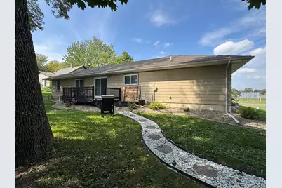 420 5th Street SW, Wells, MN 56097 - Photo 3