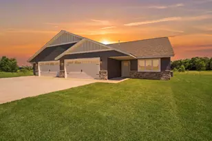 381 Old Glory Dr NE, Alexandria, MN 56308 - Photo 5