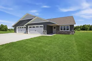 381 Old Glory Dr NE, Alexandria, MN 56308 - Photo 3