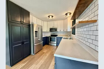 902 Oakmont Drive, Thief River Falls, MN 56701 - Photo 15