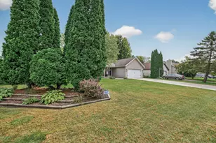 2181 Helena Rd N, Oakdale, MN 55128 - Photo 37