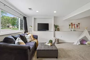 2181 Helena Rd N, Oakdale, MN 55128 - Photo 31