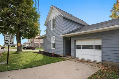 137 N Oak Street, Ellsworth, WI 54011 - Photo 15