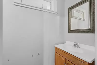 137 N Oak Street, Ellsworth, WI 54011 - Photo 9