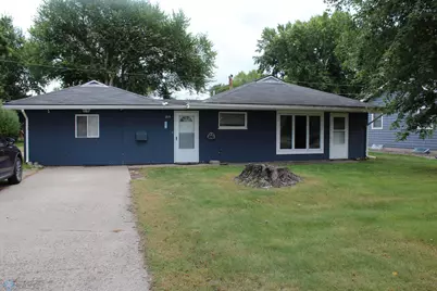 814 4th Street N, Wahpeton,  58075 - Photo 1